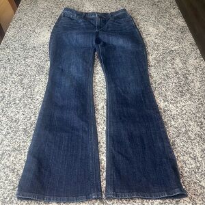 Old navy women’s 8 extra high rise flare dark wash jeans bell bottom